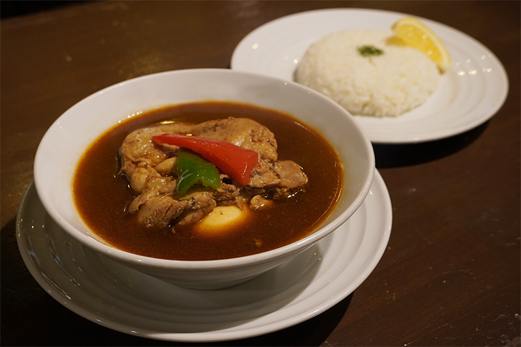 "-Classique- Soupe de la méchante femme au poulet et au curry"