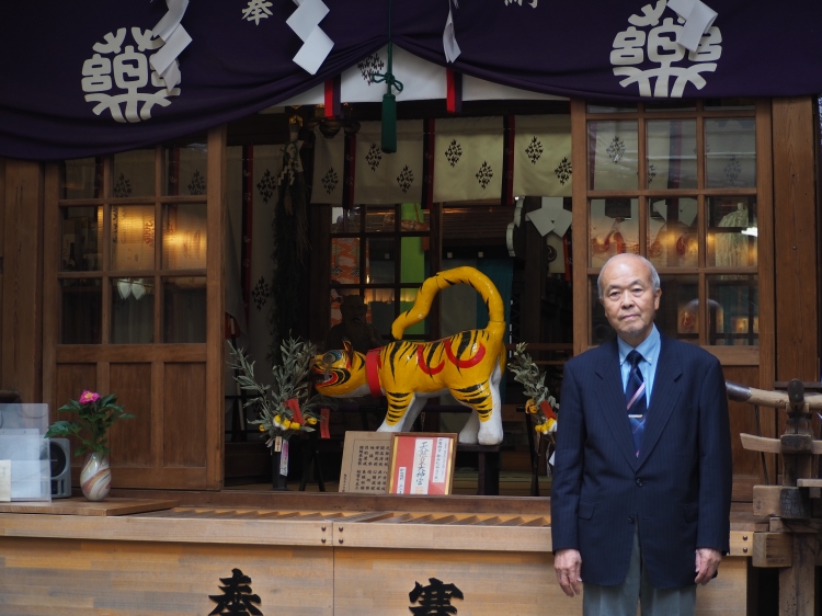 M. Fukazawa, qui nous a raconté l'histoire du sanctuaire et de la ville
