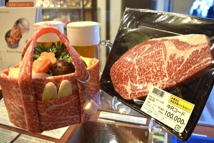 Développer une série de produits uniques, notamment des sacs de viande et le « Beef R Code »