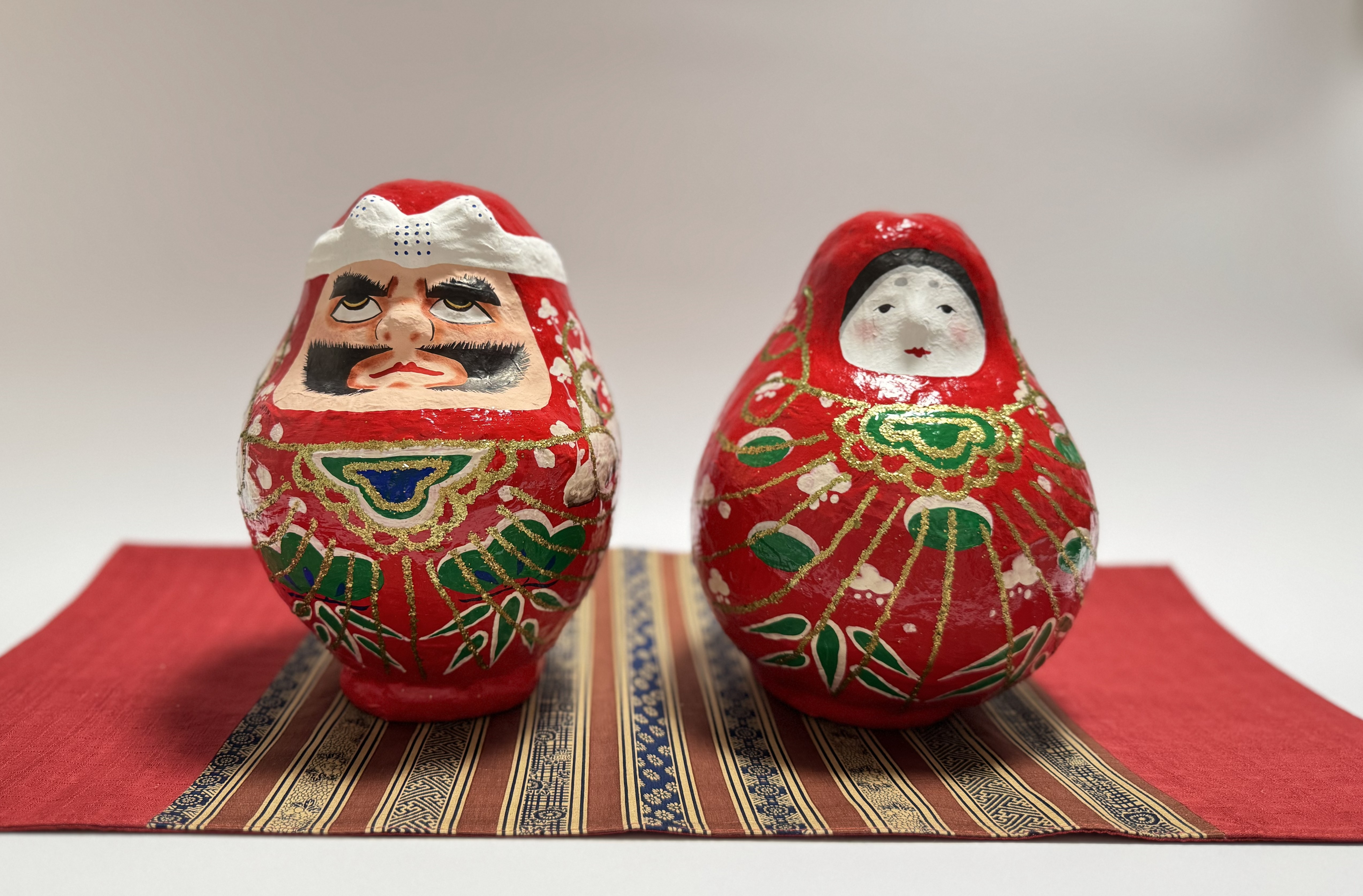 Un parcours d'artisan du papier mâché Hakata, perpétuant la tradition