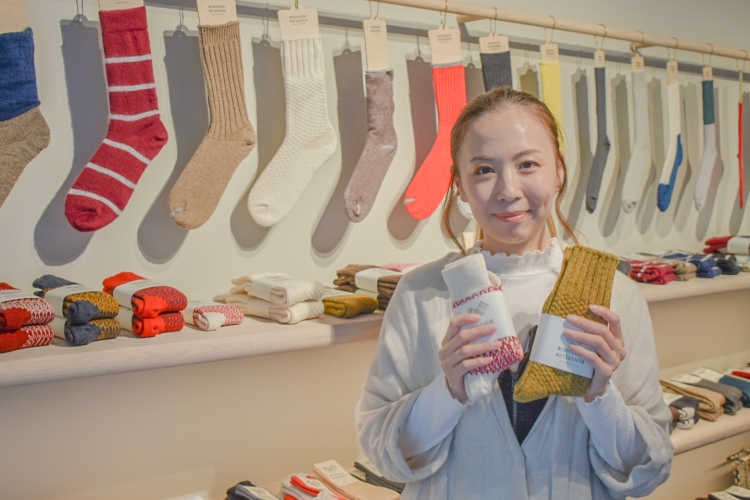 Haruka Takeyama, gérante du "NISHIGUCHI KUTSUSHITA STORE TOKYO"