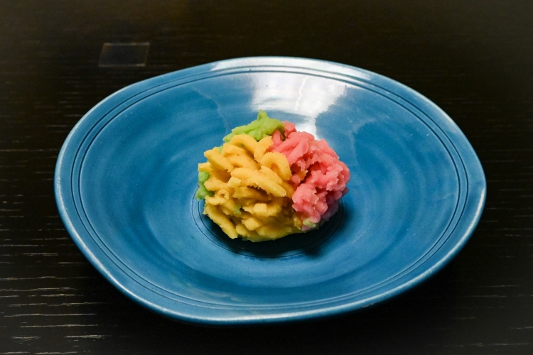« Miyama no Nishiki », une confiserie fraîche à base de kinton (pâte de patate douce), disponible uniquement en novembre.