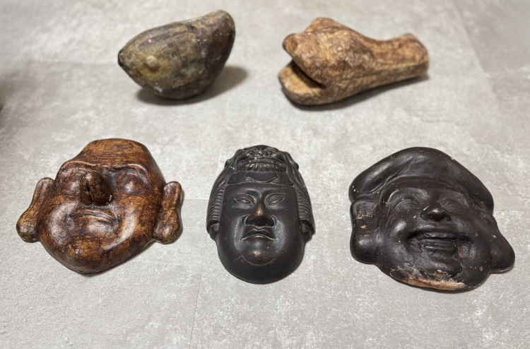 Moules en papier mâché hérités des ancêtres