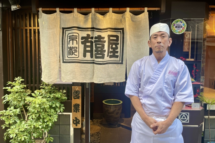 M. Ito, chef de soba et gérant du « magasin principal de Pontocho »